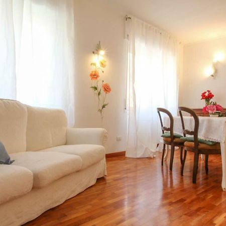 Papaveri Rossi Apartment บอร์ดิเกรา ภายนอก รูปภาพ