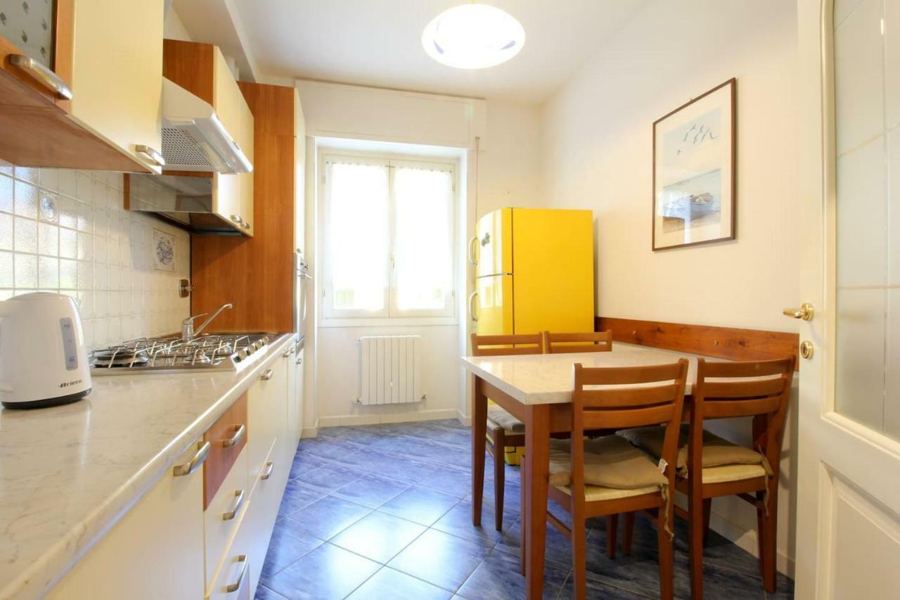 Papaveri Rossi Apartment บอร์ดิเกรา ภายนอก รูปภาพ