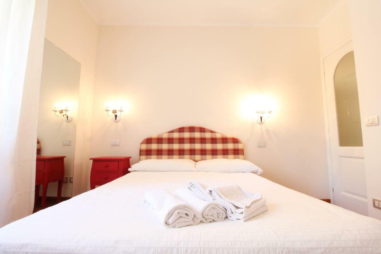 Papaveri Rossi Apartment บอร์ดิเกรา ภายนอก รูปภาพ
